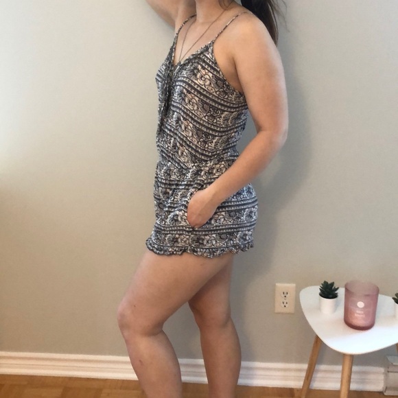 American Eagle Romper - Picture 3 of 4
